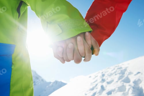 Preview: Couple holding hands, close-up, Kuhtai, Austria
