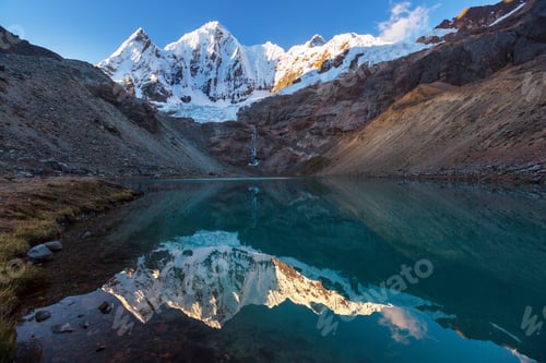 Preview: Lake in Cordillera