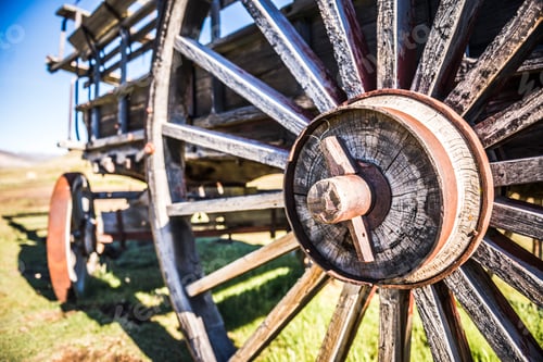 Preview: Wheel of an old horse cart on the farm at Estancia La Oriental, Perito Moreno National Park, Santa C