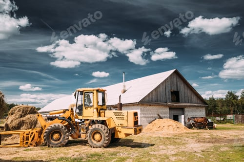 Preview: Multipurpose Wheel Loader Carry Out Works In Transportation Of H