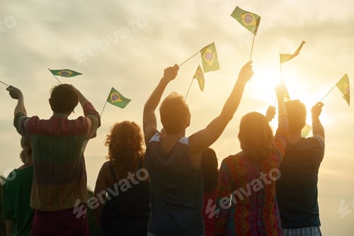 Preview: Brazilian patriots, back view.