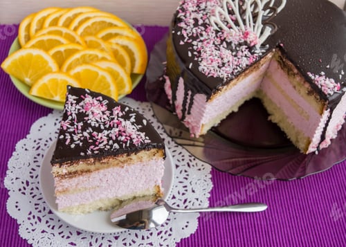 Preview: Biscuit cake with fruit souffle