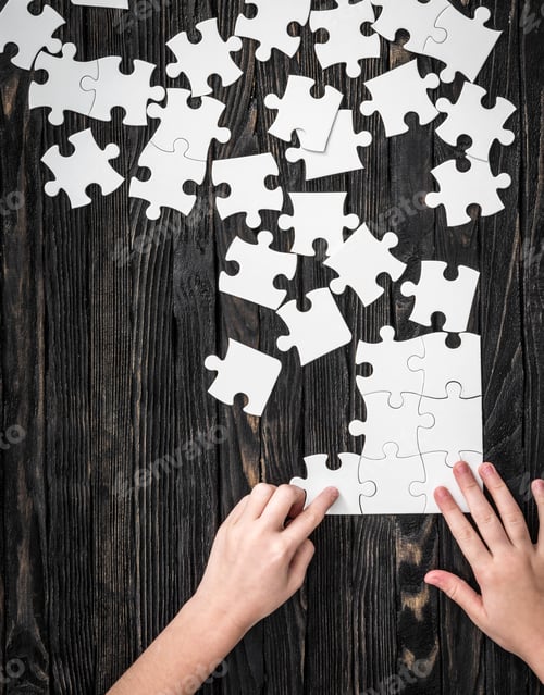 Preview: hands starting to collect puzzle pieces