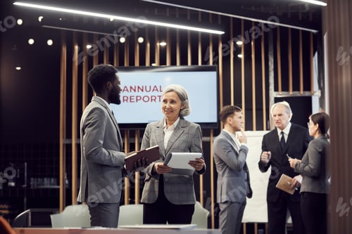 Preview: Analyzing annual report at business meeting