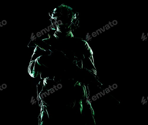 Preview: Army special forces soldier low key studio shoot