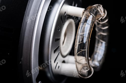 Preview: Studio flash light bulb closeup, spotlight bulb studio lamp for a photoelectric technology