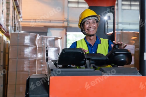 Preview: Portrait of happy asian old man working in warehouse