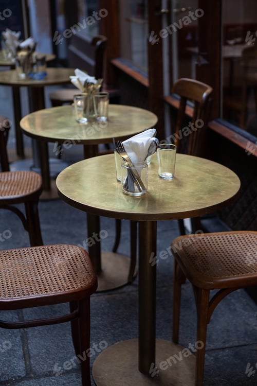 Preview: Terrace and window of a Parisian cafe