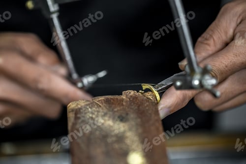 Preview: precious stones processing