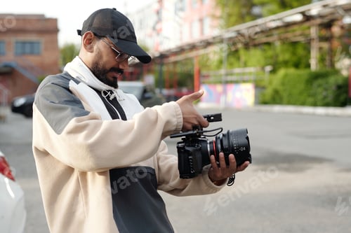 Preview: Recording Outdoors with Professional Camera Gear