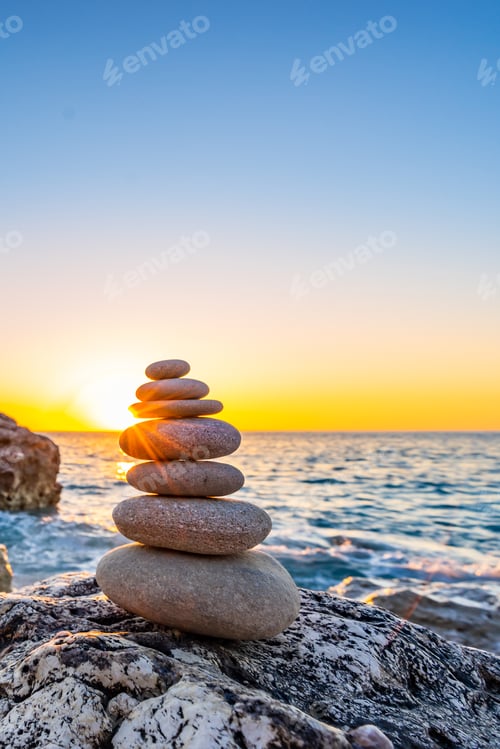 Preview: Stacked stones at the beach