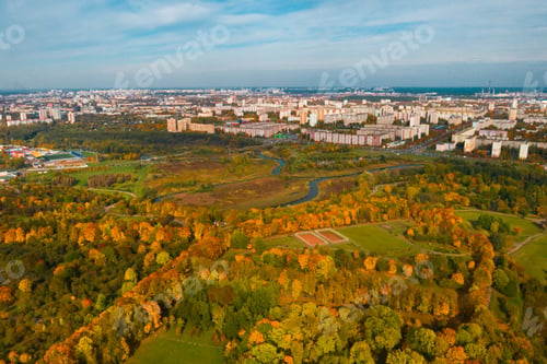 Preview: Autumn landscape in Loshitsky Park in Minsk. Belarus.Golden autumn