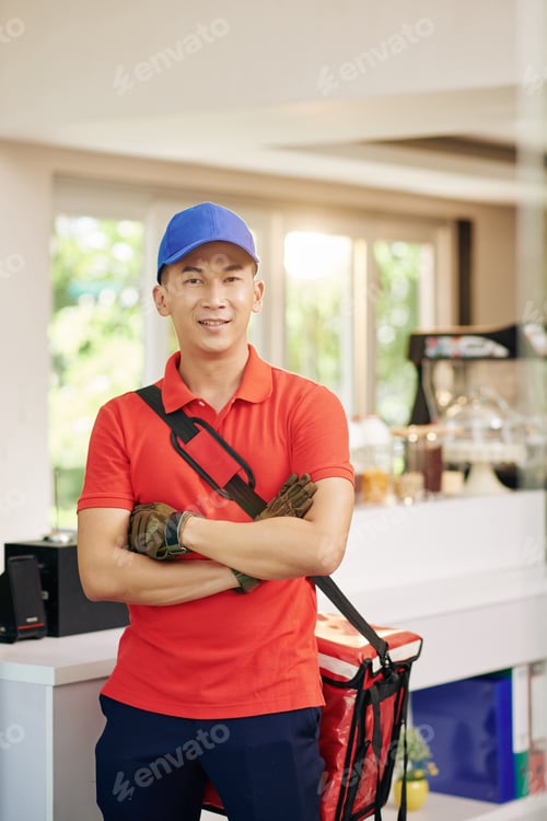 Preview: Courier standing in cafe