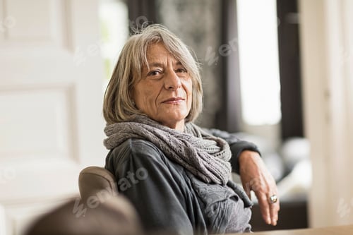 Preview: Portrait of senior woman with grey hair wearing scarf