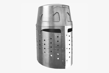 Visualização: Crusader Great Helm com aberturas