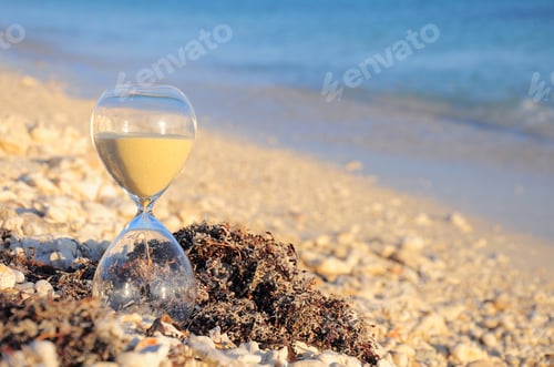 Preview: Hourglass