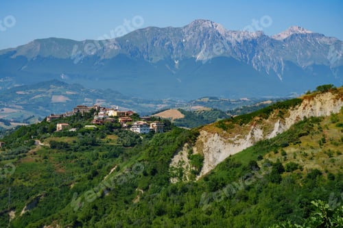 Preview: Country landscape in Abruzzo between Penne and Teramo at summer