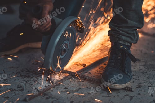Preview: Steel Cutter Saw at Work