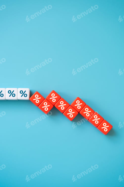 Preview: Falling interest rates. Harbinger of crisis.