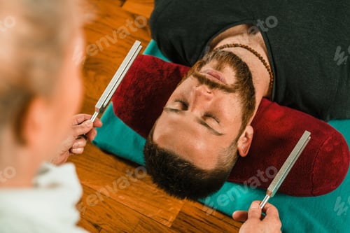 Preview: Tuning fork in sound therapy