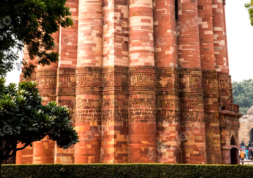 Preview: Qutub Minar, The tallest minaret a UNESCO World Heritage Site, New Delhi, India