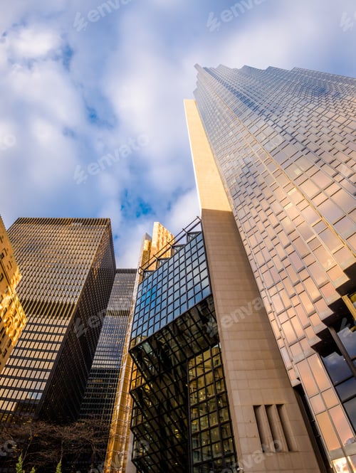 Preview: Modern skyscrapers in the Financial District of downtown Toronto - Toronto, Ontario, Canada