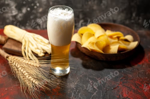 Preview: front view glass of bear with cips and cheese on light background wine photo alcohol drink snack