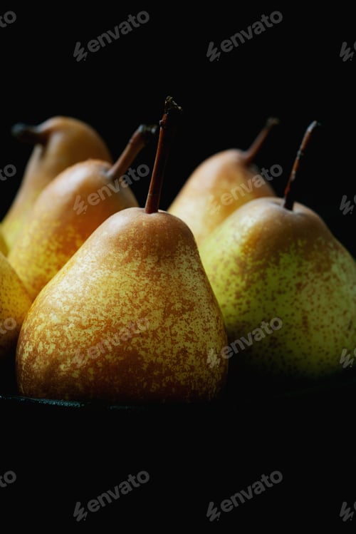 Preview: Fresh home grown pears