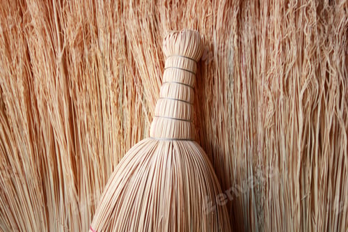 Preview: Straw broom