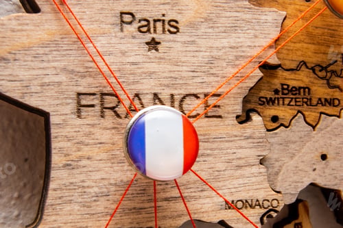 Preview: France flag on the pin with red thread showed the paths on the wooden map.
