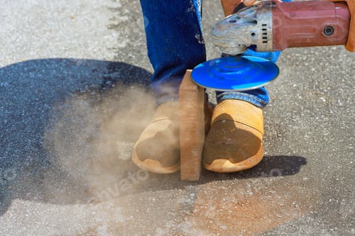Preview: Preparation of paving bricks a stones for installation using circular diamond disc saws