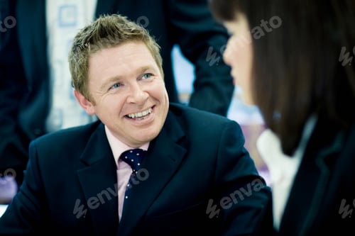 Preview: Businesspeople talking