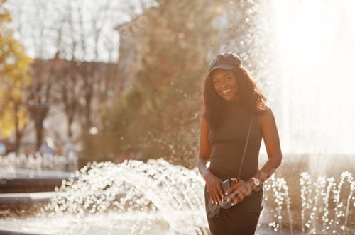 Preview: Africa model woman