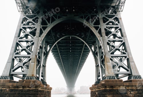 Preview: Below shot of the Brooklyn Bridge in New York