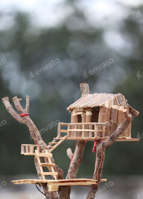 Preview: Tree house