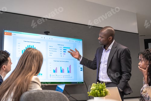 Preview: business team meeting with colleague diversity in office