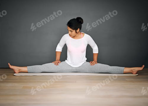 Preview: Giving her hamstrings a good workout
