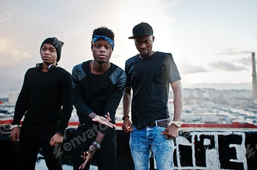Preview: Three rap singers band on the roof
