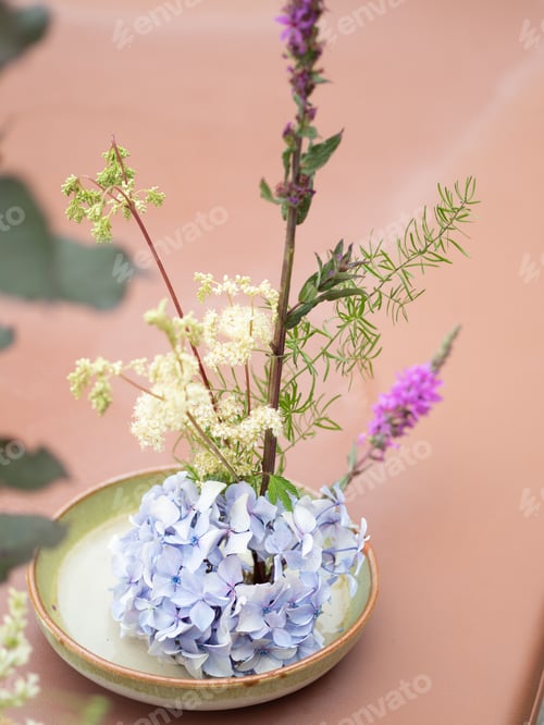 Preview: Ikebana flower arrangement with hydrangea, meadowsweet and purple loosestrife
