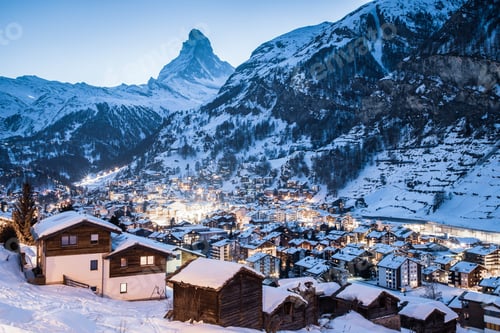 Preview: amazing view of Matterhorn peak from Zermatt
