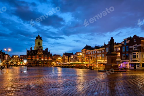 Preview: Delft Market Square Markt in the evening. Delfth, Netherlands