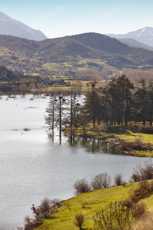 Preview: Beautiful reservoir and mountain landscape in Riano. Spain