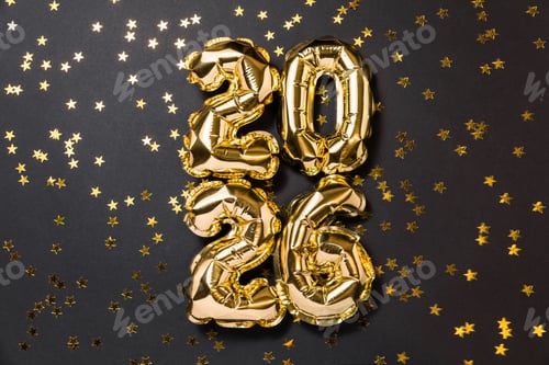 Visualização: Cartão de
comemoração do balão de ano novo de 2026. Balões de hélio em folha de ouro número 2026 em fundo escuro.