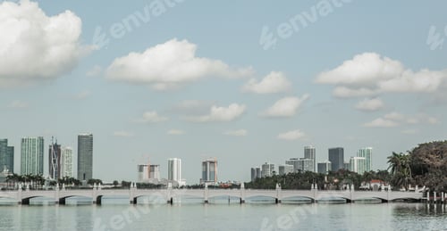 Preview: Landscape of the bay looking towards downtown miami