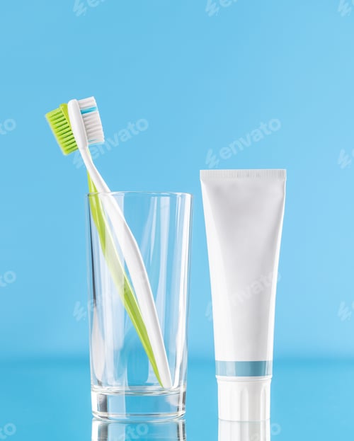 Preview: Toothpaste and toothbrushes