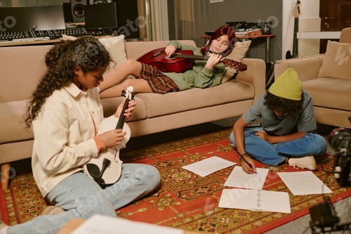 Preview: Teen Music Band Working on New Album