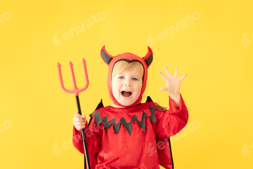 Preview: Happy child dressed Halloween costume