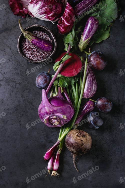 Preview: Assortment of purple vegetables