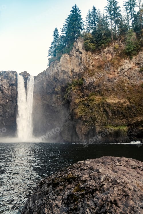 Preview: Pacific Northwest waterfall. Snoqualmie falls at dusk