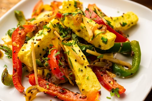 Preview: Paneer Jalfrezi - cottage cheese cooked with peppers and onion